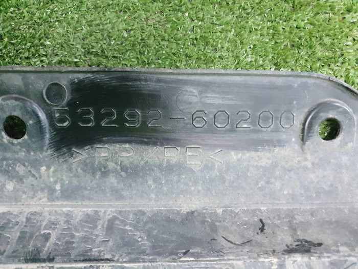 Кожух замка капота Toyota Land Cruiser Prado 150 (2017-н.в.)