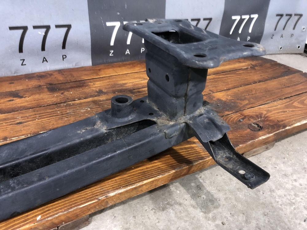 Усилитель переднего бампера Kia Sportage 4 (QL) 16-22 Б/У Оригинал 64900F1000