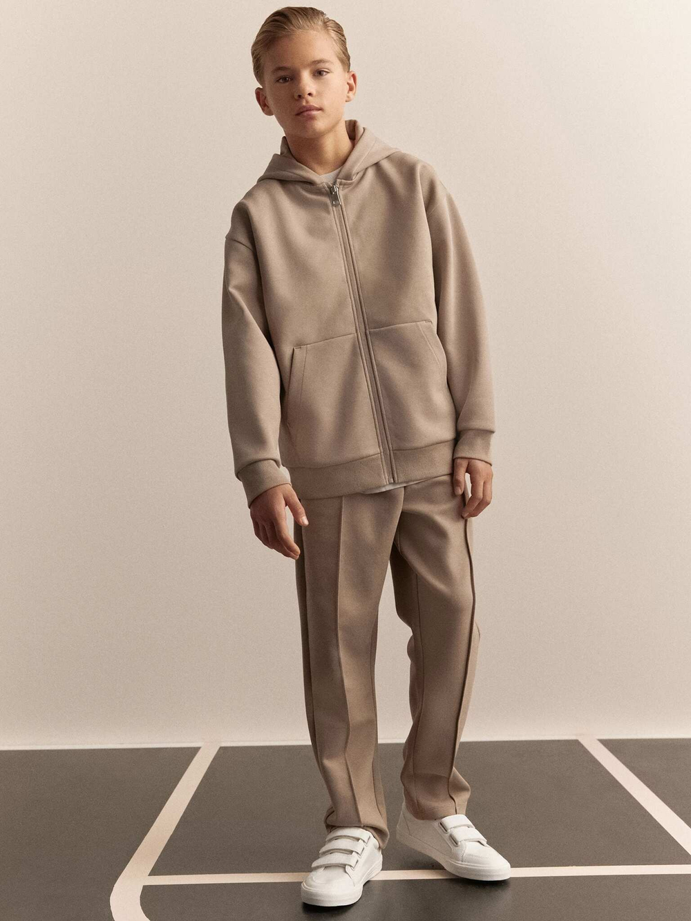Толстовка на молнии с капюшоном и спортивные брюки в комплекте для мальчика Next AA8-116, Песочный
