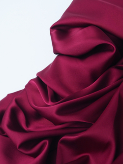 Шелк армани винный глянцевый плотность 90 г/м2 отрезом 70х50 см