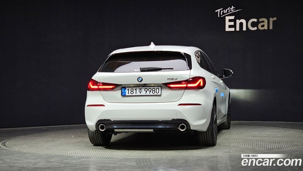 BMW 1 Series (F40) 118d Sports (05.2020)