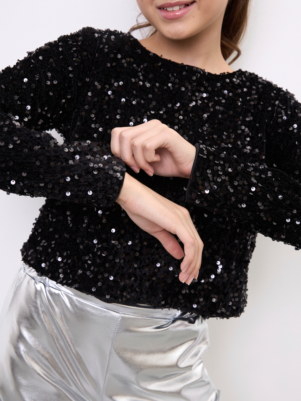 Костюм брючный праздничный с пайетками для девочки чёрный