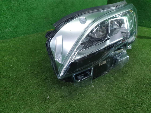 Битая Фара левая Peugeot Traveller (2016-н.в.) галоген