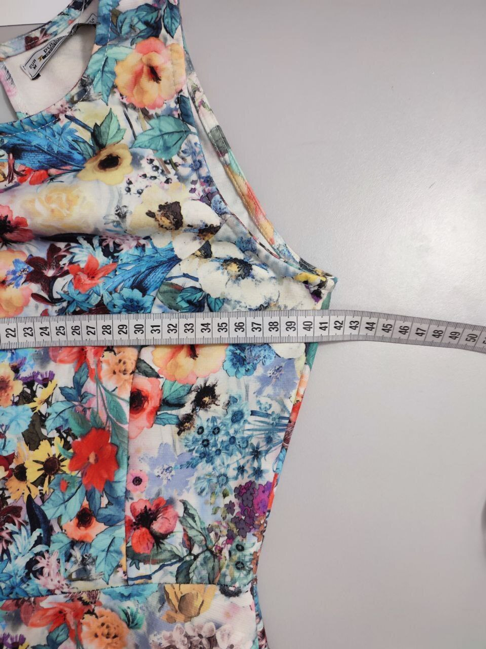 Платье Pull&Bear яркое 46 размер