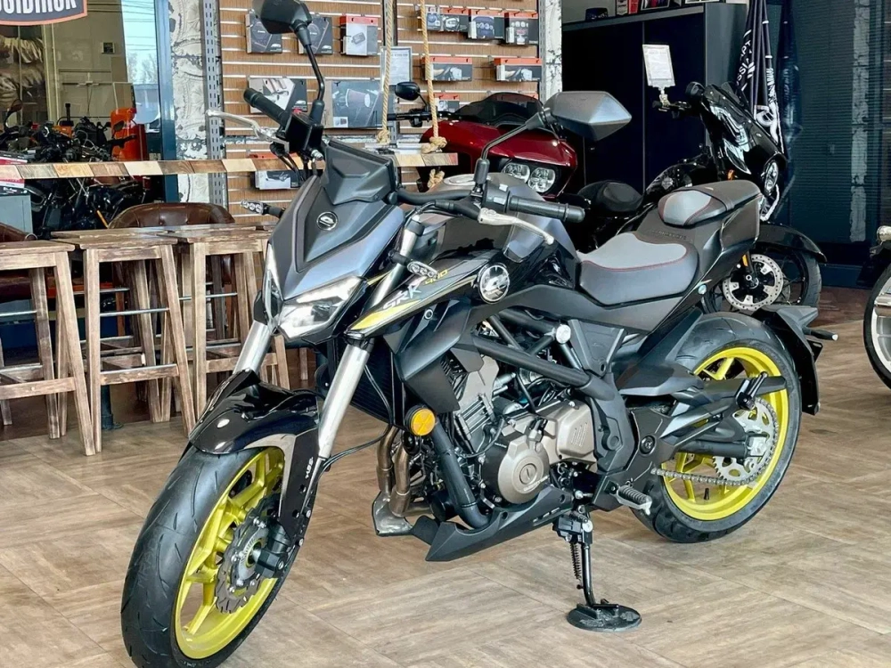 QJMOTOR SRK 400