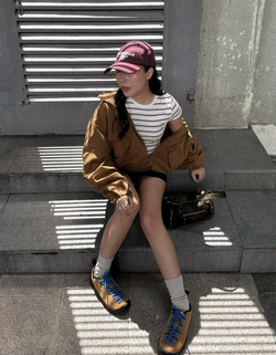 BERSHKA Куртка с капюшоном, цвет верблюжьей шерсти