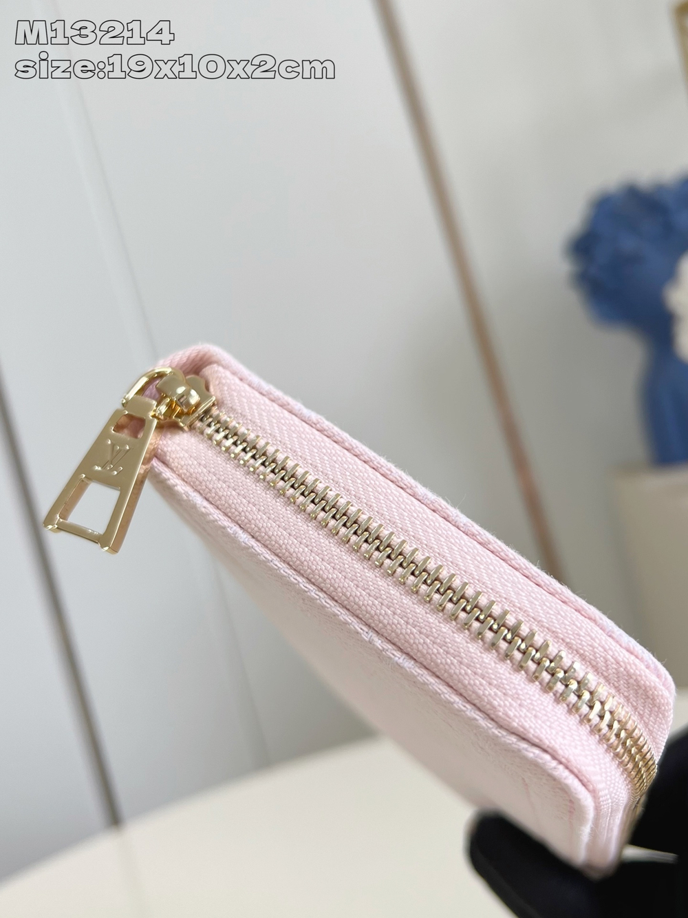 Louis Vuitton Zippy Wallet