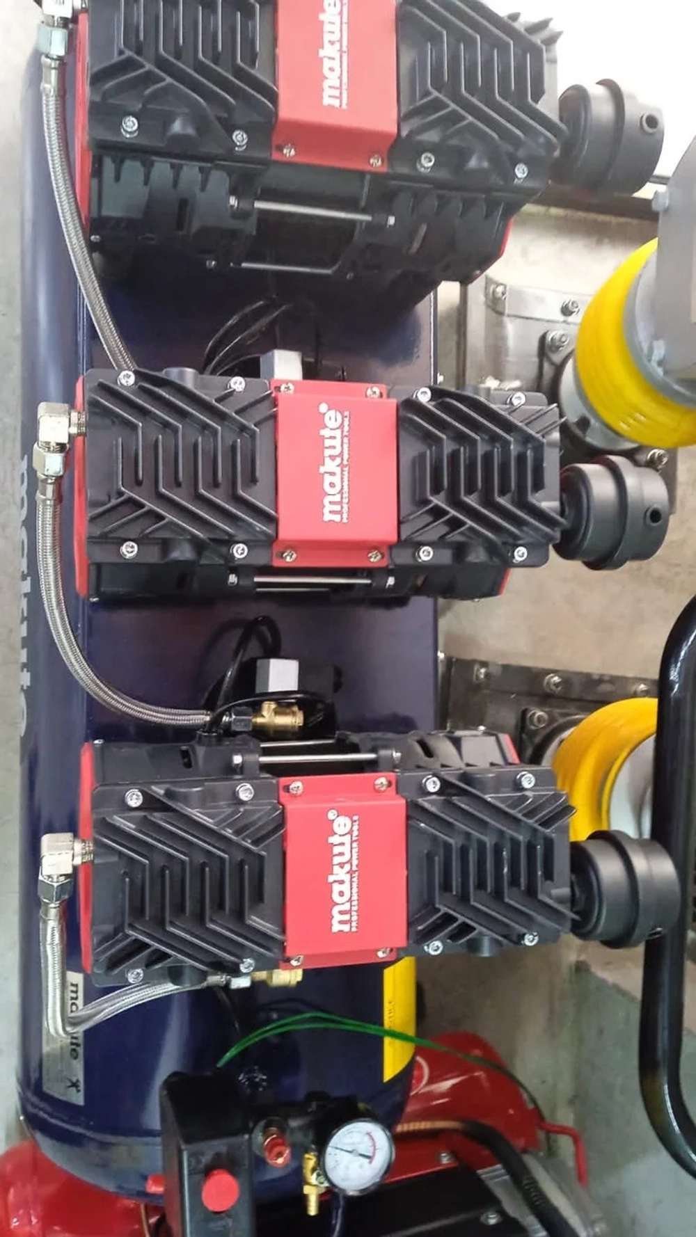 Компрессор безмасляный Makute MK-328100