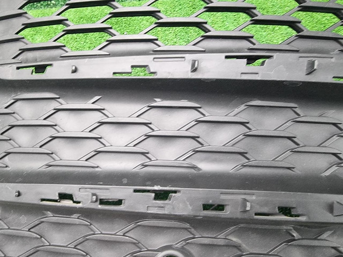 Решетка перед. бампера Mercedes GLE V167 18-24 AMG