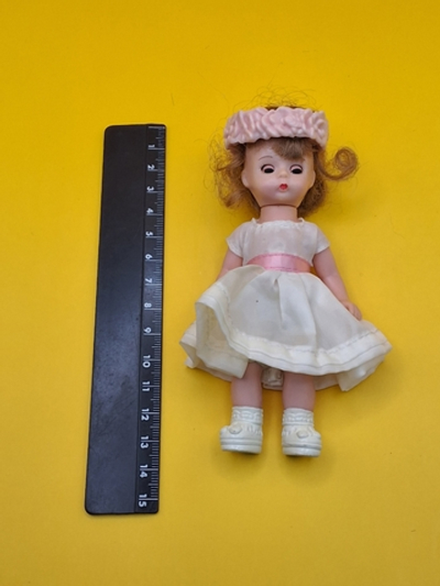 Коллекционная кукла Madame Alexander McDonalds 032210
