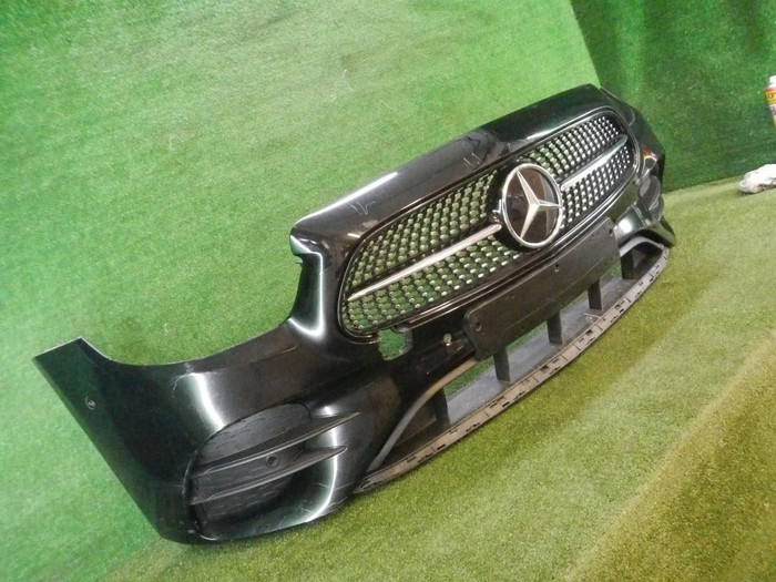 Бампер передний Mercedes E W213 20-23 AMG В сборе