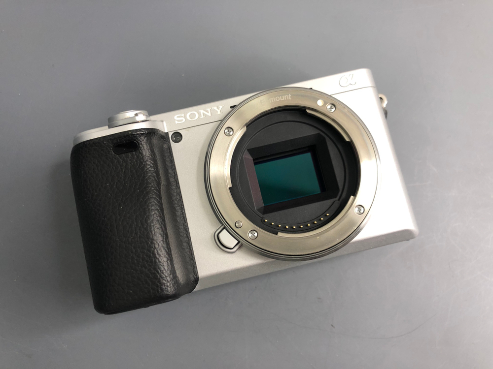 Sony A6400 kit 16-50mm 800 кадров
