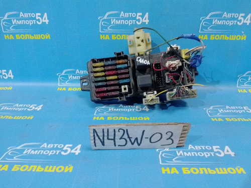 Блок предохранителей салонный MITSUBISHI CHARIOT 1991-1997