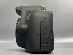 Canon EOS 2000D Kit 18-55mm 3.5-5.6 III