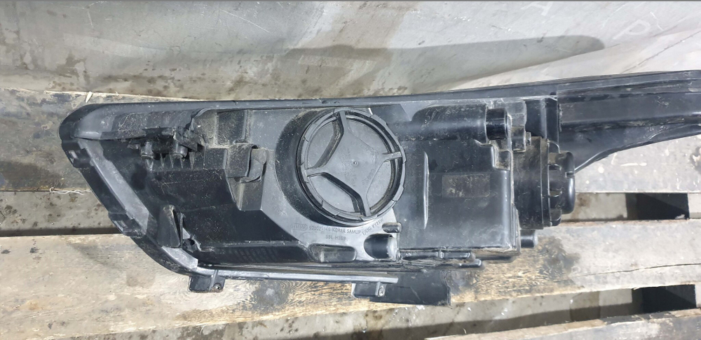 Фара правая Hyundai Creta 1 (GS) 16-21 Б/У Оригинал 92102M0