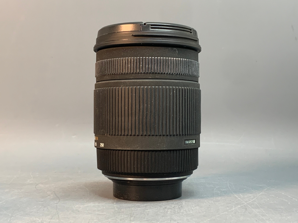 Sigma 18-250mm F3.5-6.3 DC OS HSM Pentax K.