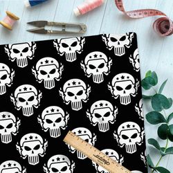 Ткань барби белые черепа в мотоциклетных шлемах