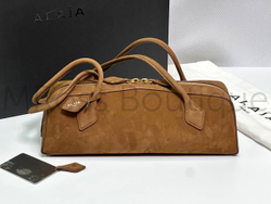 Женская сумка Alaia Le Teckel Medium коричневого цвета