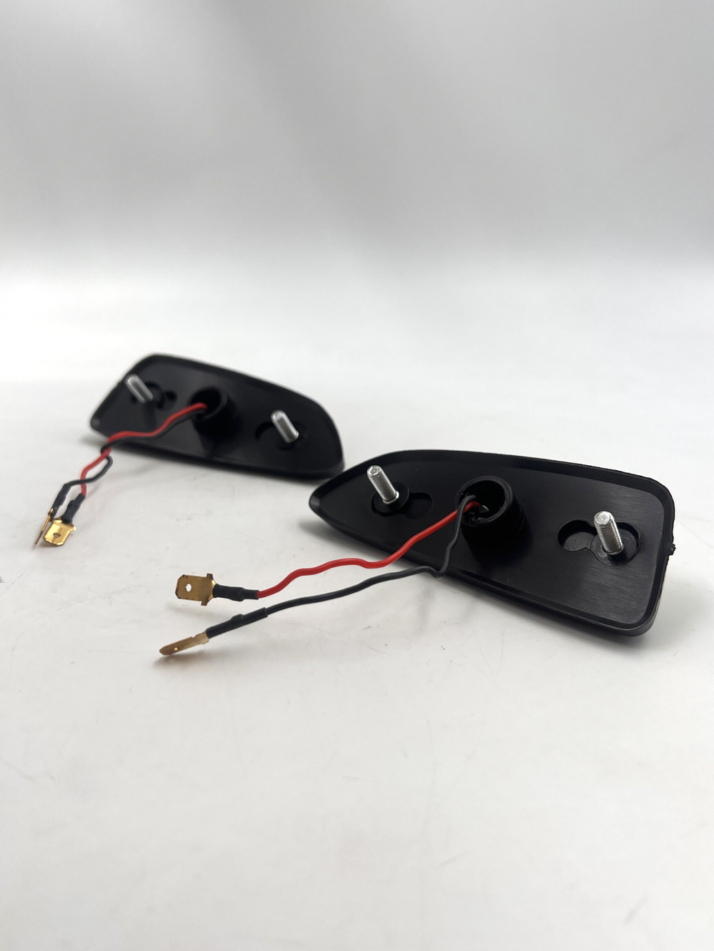 Повторитель поворота желтый на крыло диодный ВАЗ 2121 Лада Нива 2 шт