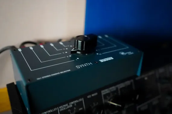 Heritage Audio Synth Buddy Grey