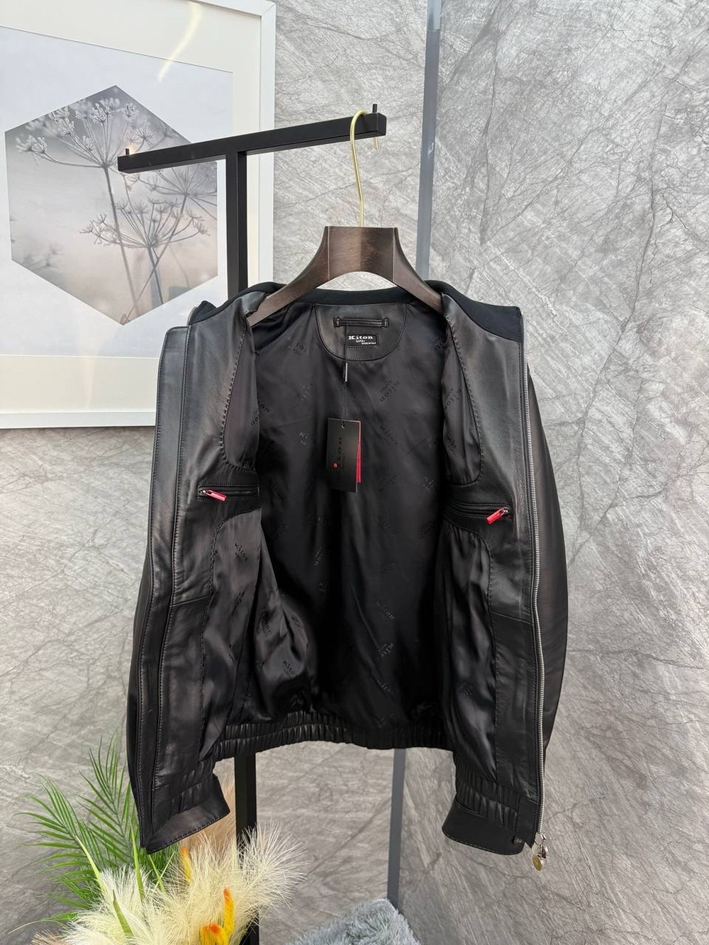 Куртка бомбер Kiton