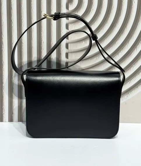 Сумки CELINE CLASSIQUE TRIOMPHE из блестящей кожи