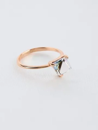 Кольцо Миражи тонкое с сиреневым кристаллом Swarovski