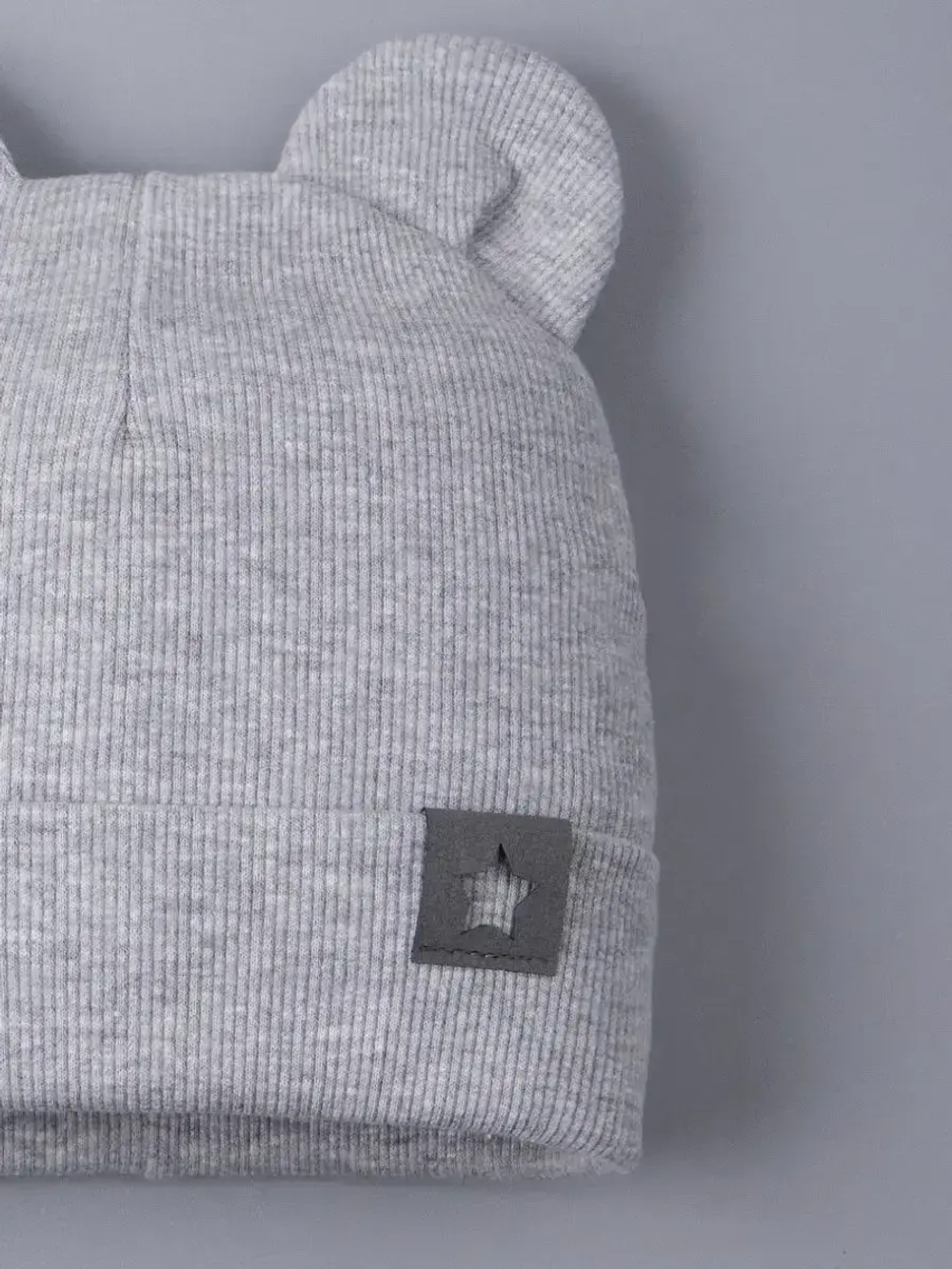 Шапка детская с ушками на осень