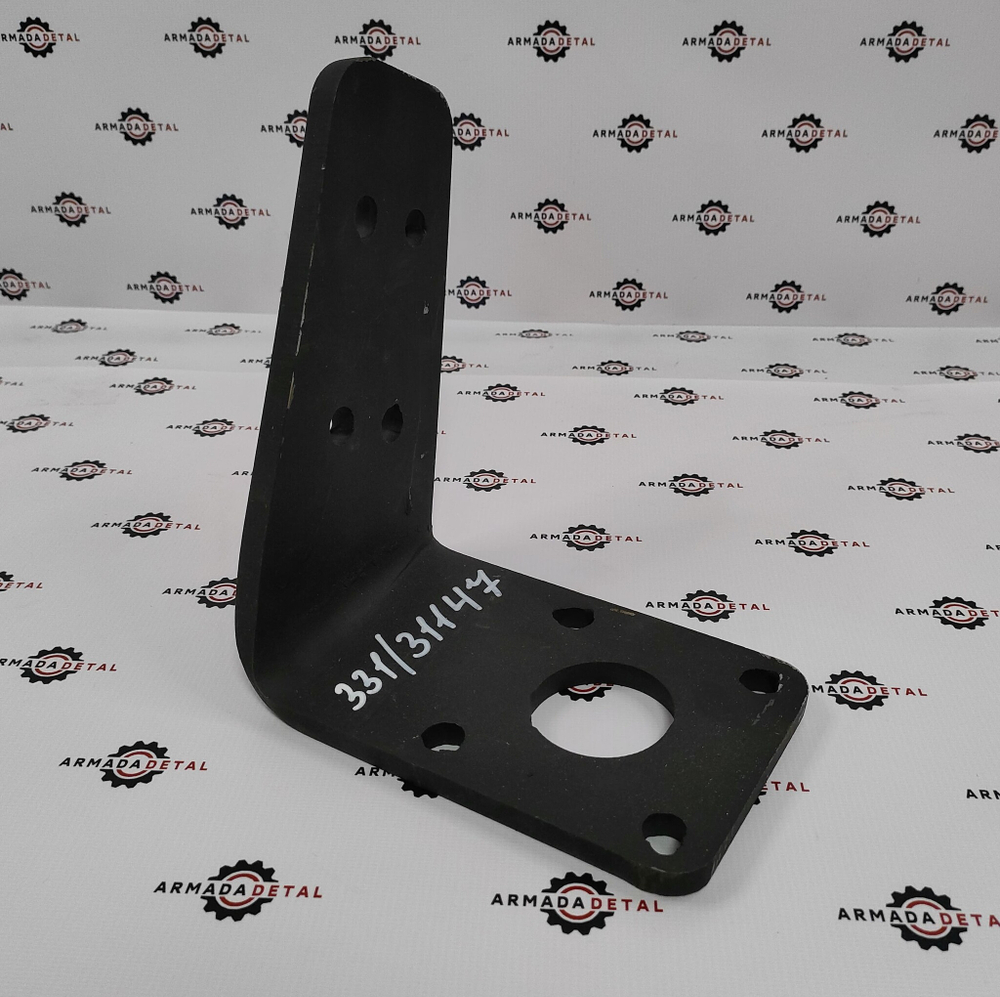 Кронштейн крыла 3CX (правый, уголок) | 331/31148 | Аналог