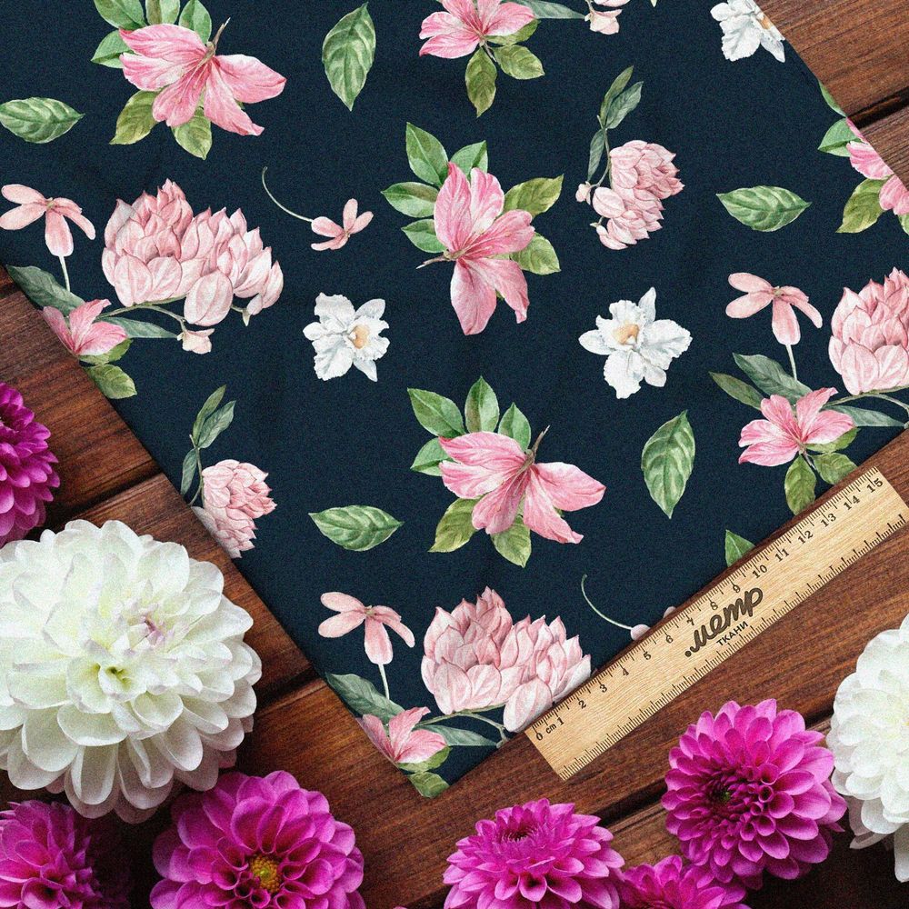 Ткань бифлекс нежно розовые и белые цветы