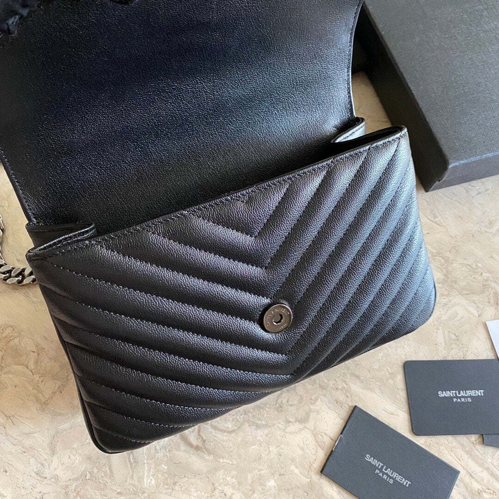 Yves Saint Laurent College 24 cm