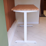 Регулируемый компьютерный стол Motor UP с регулировкой по высоте — столешница МДФ дуб европейский