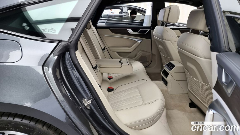 Audi A7 (4K) 55 TFSI Quattro Premium (12.2021)