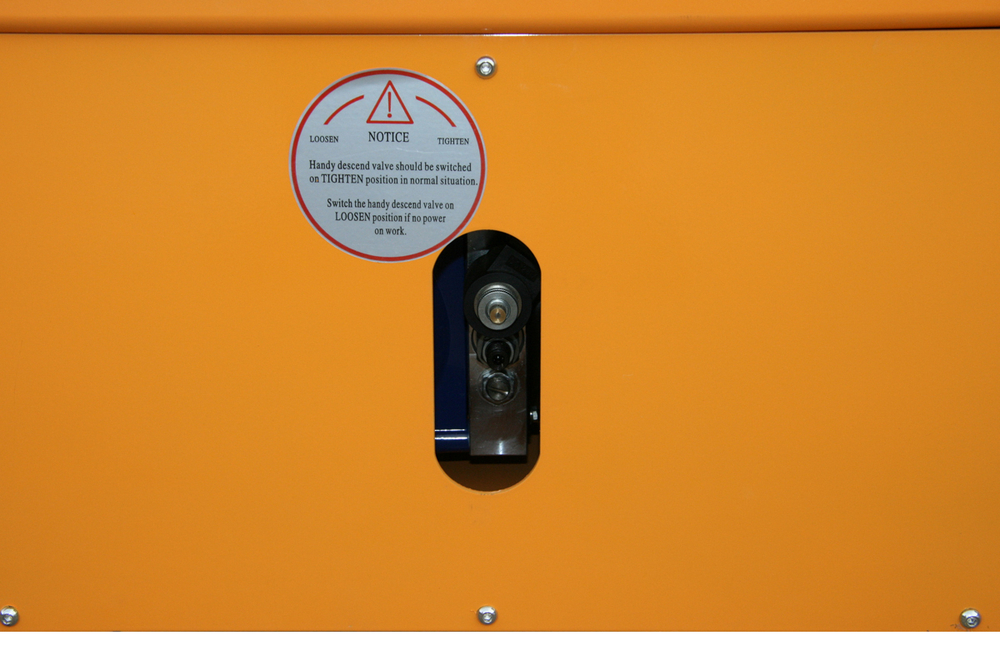 Подъемник ножничный несамоходный SJY-0.3-9 (AC 300 кг; 9 м) SMARTLIFT (SMART)