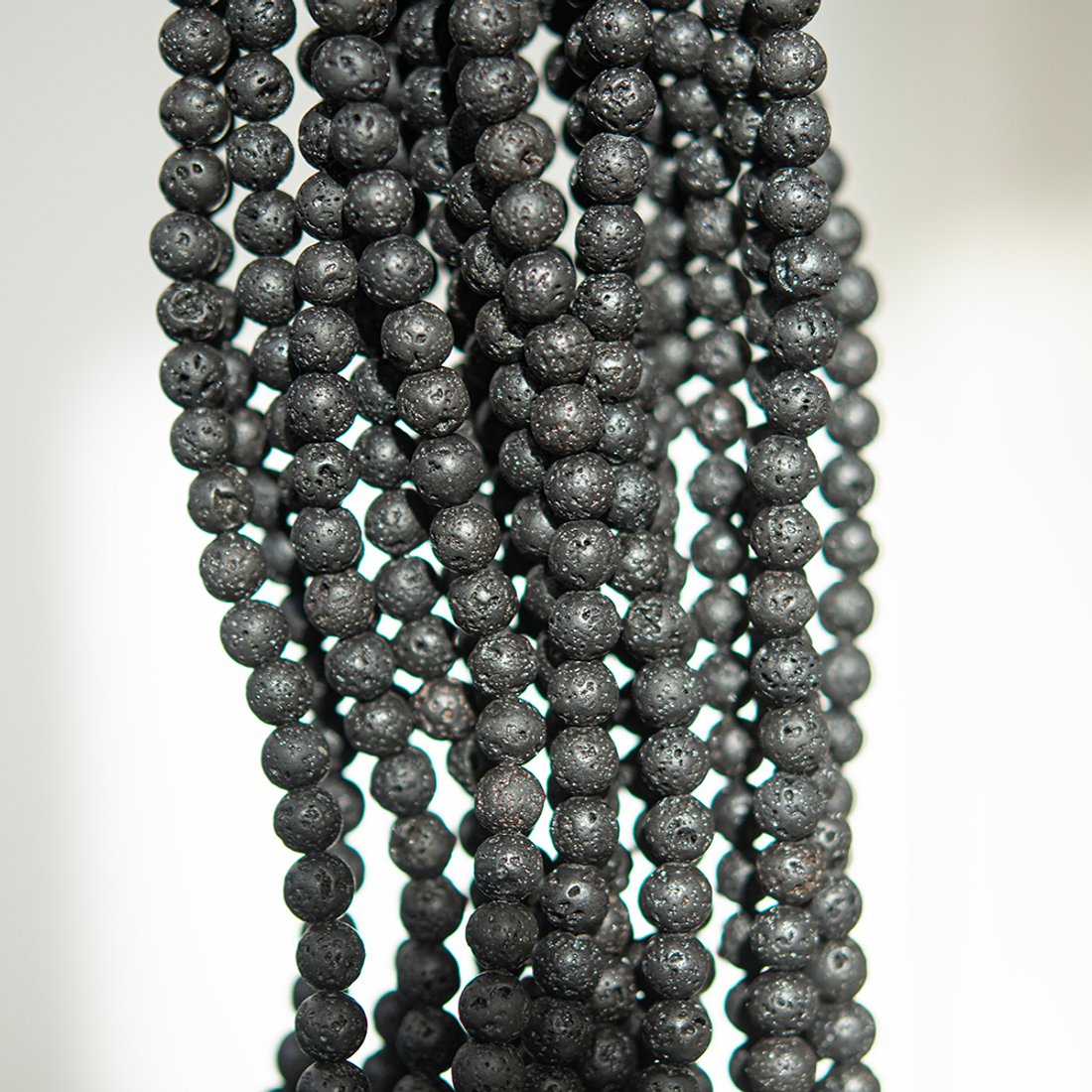 Лава вулканическая натуральная, 6,7мм, шар