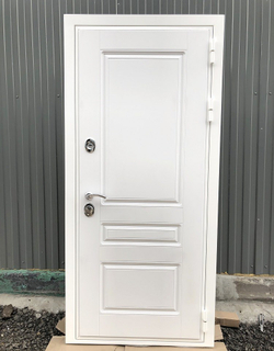 Входная металлическая белая дверь RеX (РЕКС) Премиум H белая ФЛ-243 силк сноу / ФЛ-243 сандал белый