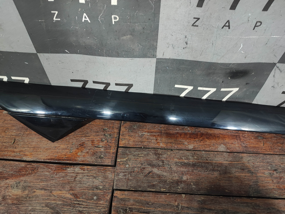 Накладка лобового стекла левая Ford Explorer 5 10-19 Б/У Оригинал BB5Z7803137AB