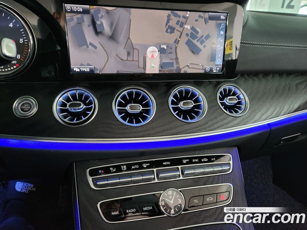 Mercedes-Benz E-Class W213 E220d Cabriolet (12.2019)
