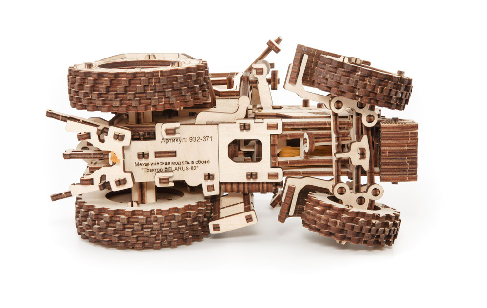 Сборная модель деревянная 3D EWA Трактор Беларус 82