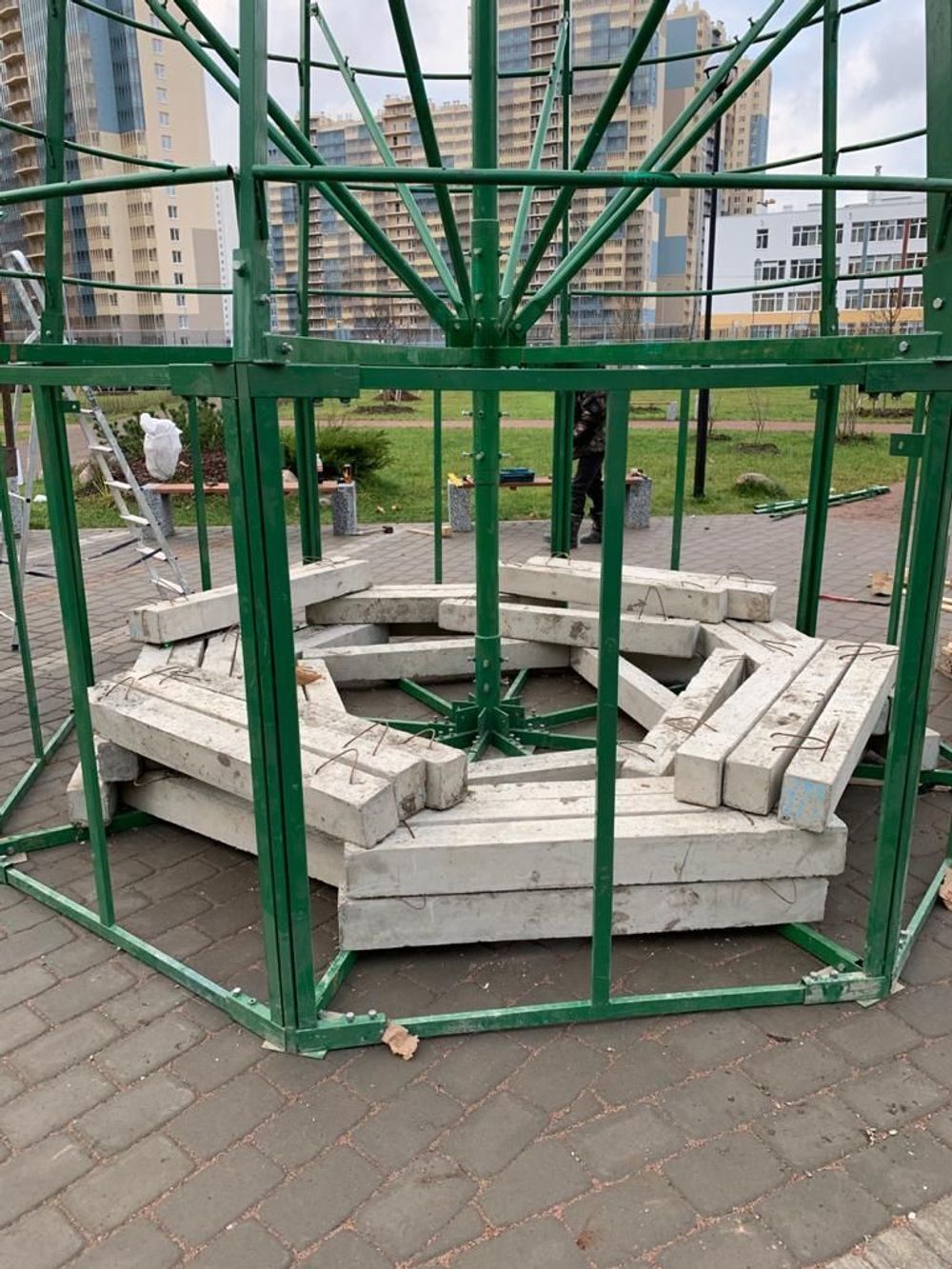 Уличная елка каркасная "Евро-2" (пвх) 9 м