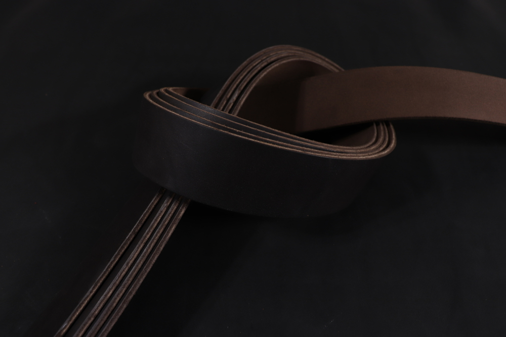 Ременная заготовка Махагон с жировой отделкой гладкая