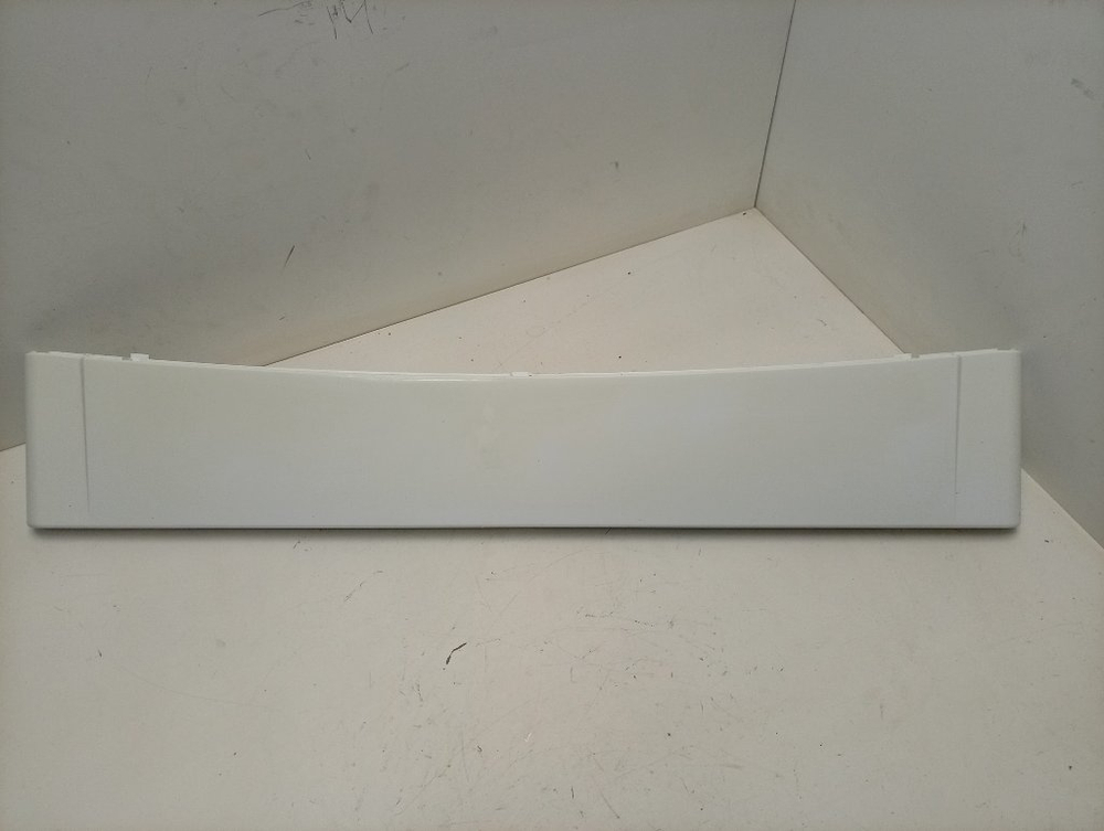 WISL82 кт57 Нижняя панель для стиральной машины Indesit 148025753 б/у