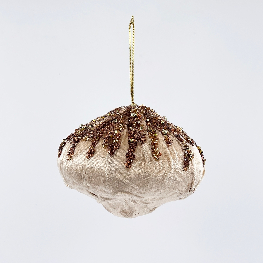 Шар-луковка 11х9см ChristmasDeLuxe premium collection бежевый/золотой