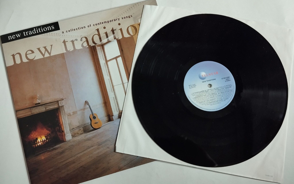 Винтажная виниловая пластинка LP New Traditions A Collection Of Contemporary Songs (UK 1990)