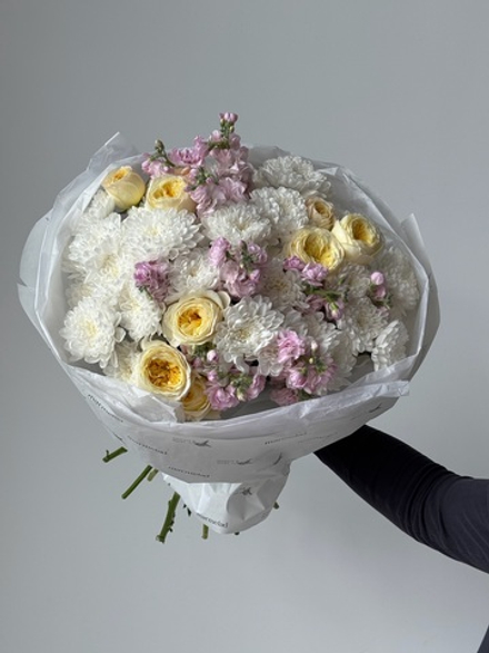 Букет сборный в желтых оттенках размер L