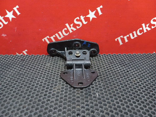 Петля капота левая 2023г