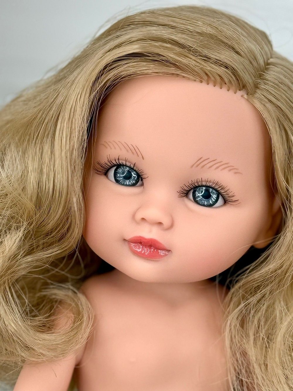 Кукла Manolo Dolls виниловая Sofia 32см без одежды (9203)