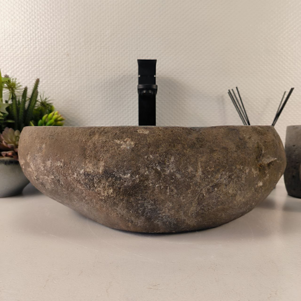 Раковина из речного камня RS-65449 45*34*15 0861