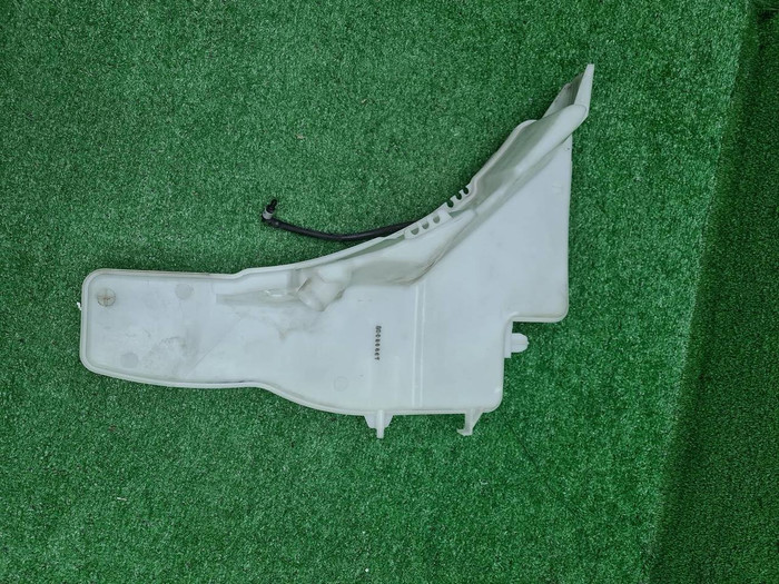 Бачок омывателя Land-Rover Discovery Sport (19-нв)