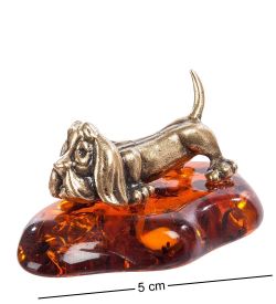 Народные промыслы AM- 703 Фигурка «Бассет» (латунь, янтарь)